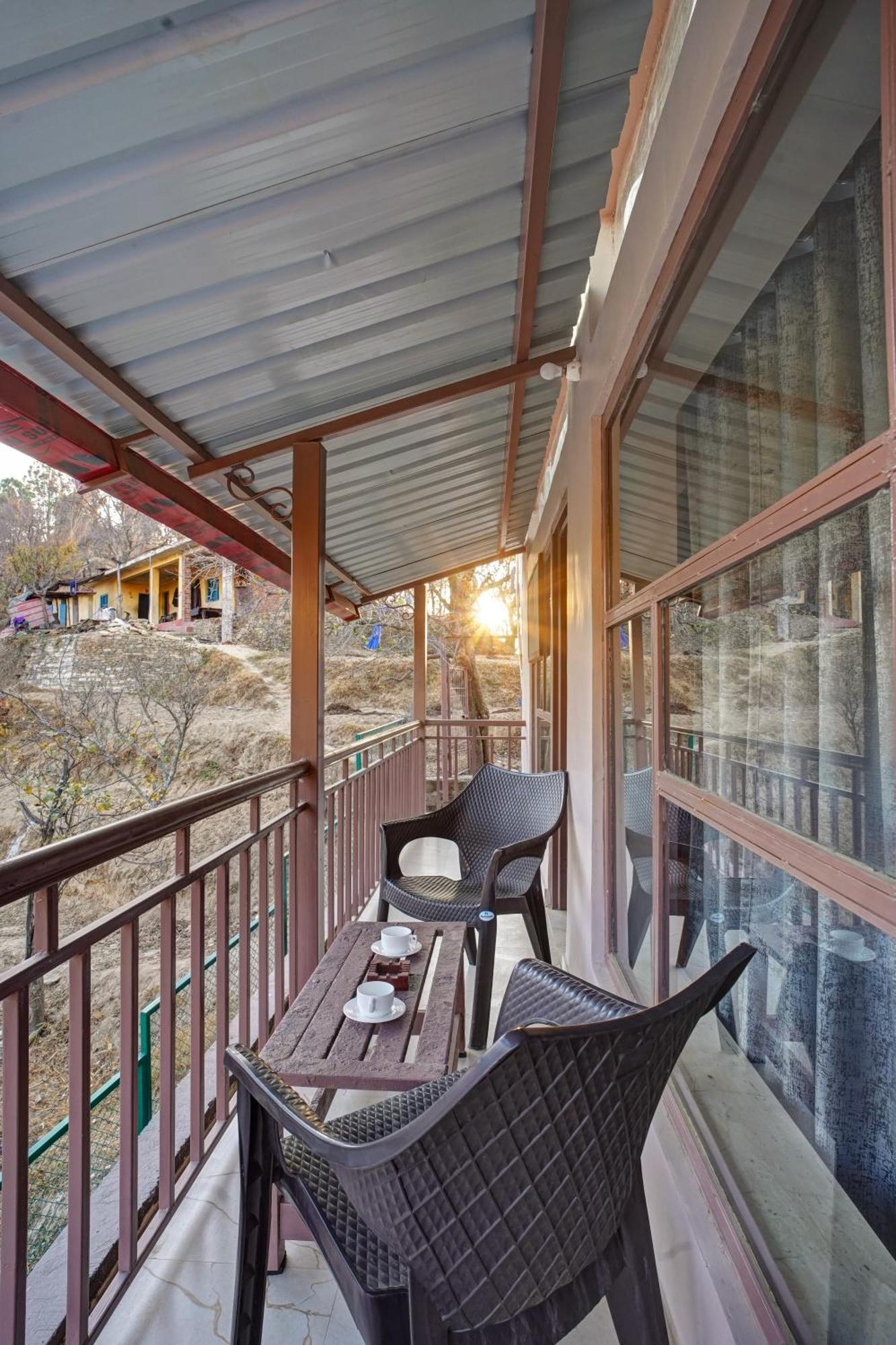 Villa Nature's Vibe - A 4bhk Plum Orchard