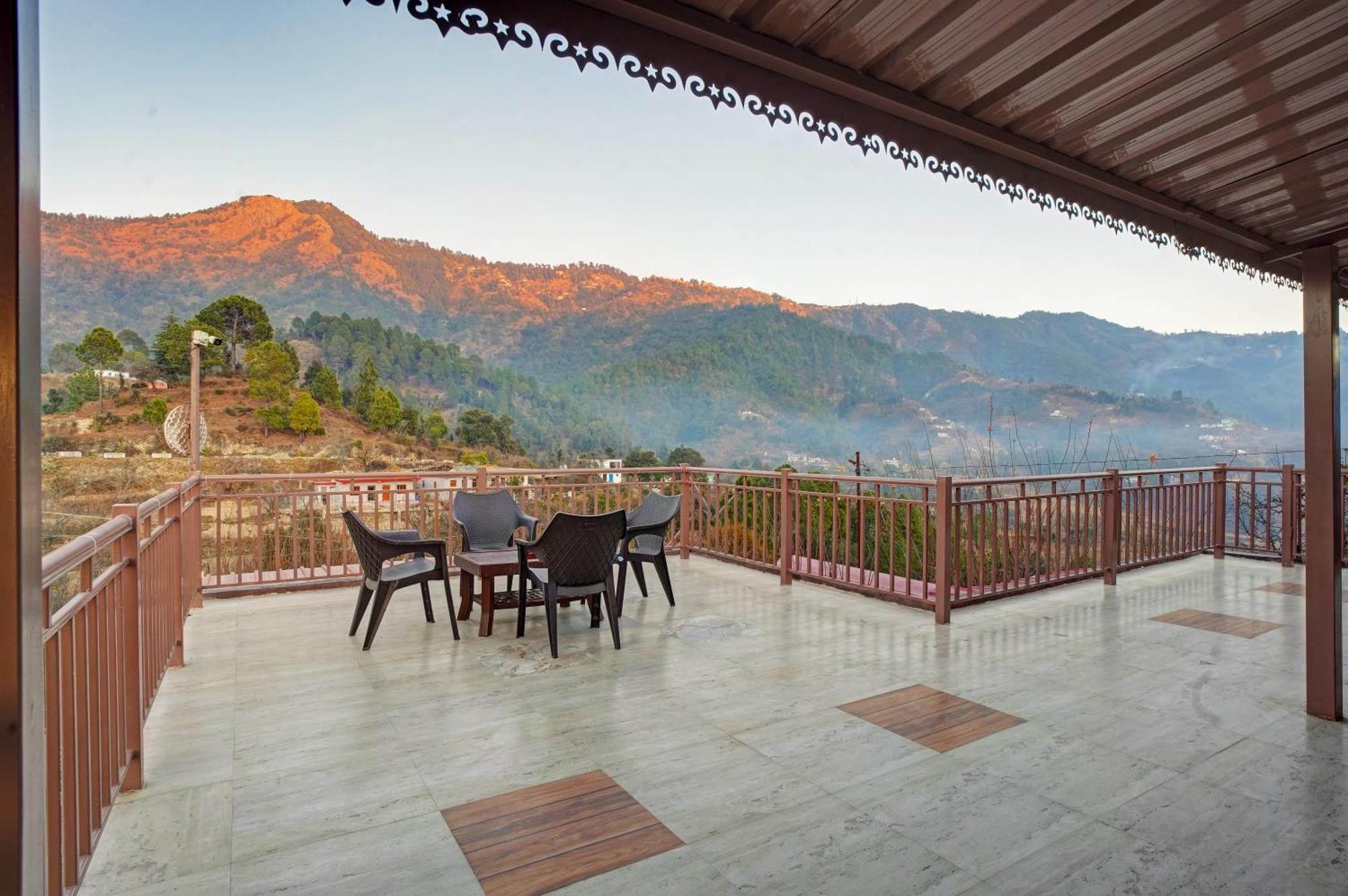 Villa Nature's Vibe - A 4bhk Plum Orchard *