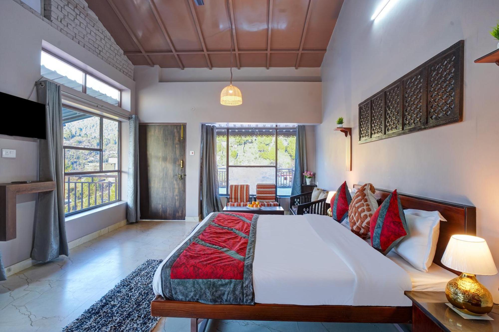Nature's Vibe - A 4bhk Plum Orchard *