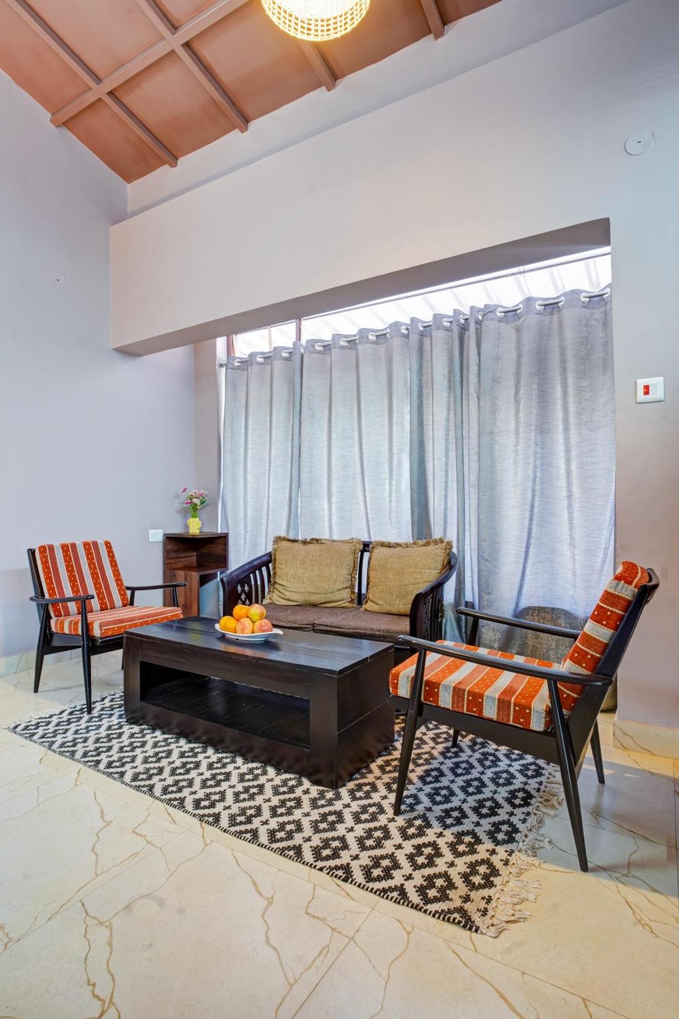 Nature's Vibe - A 4bhk Plum Orchard * Mukteshwar