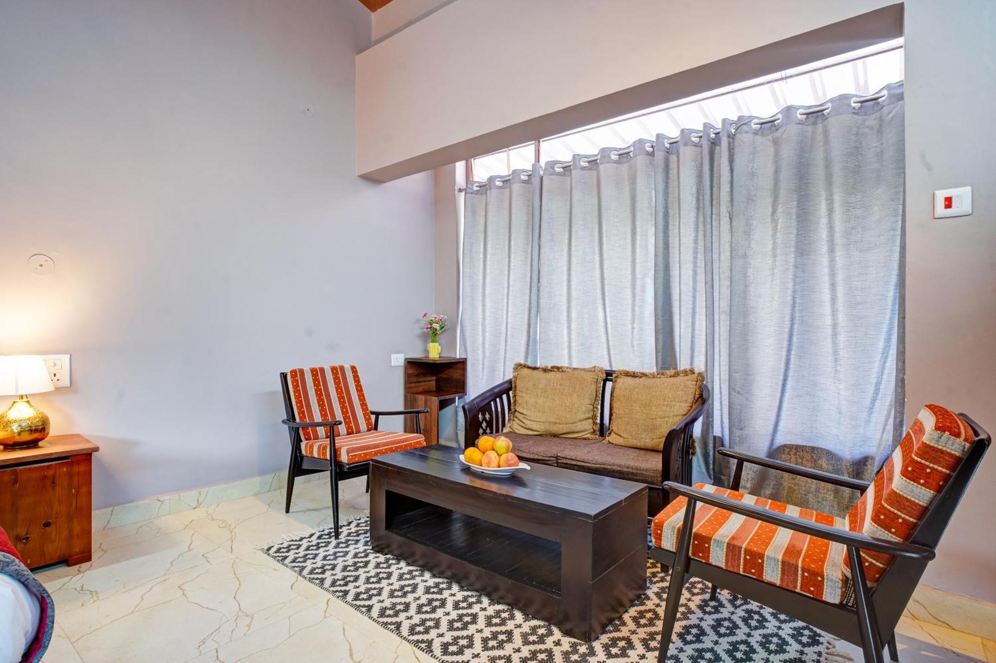 Villa Nature's Vibe - A 4bhk Plum Orchard Mukteshwar
