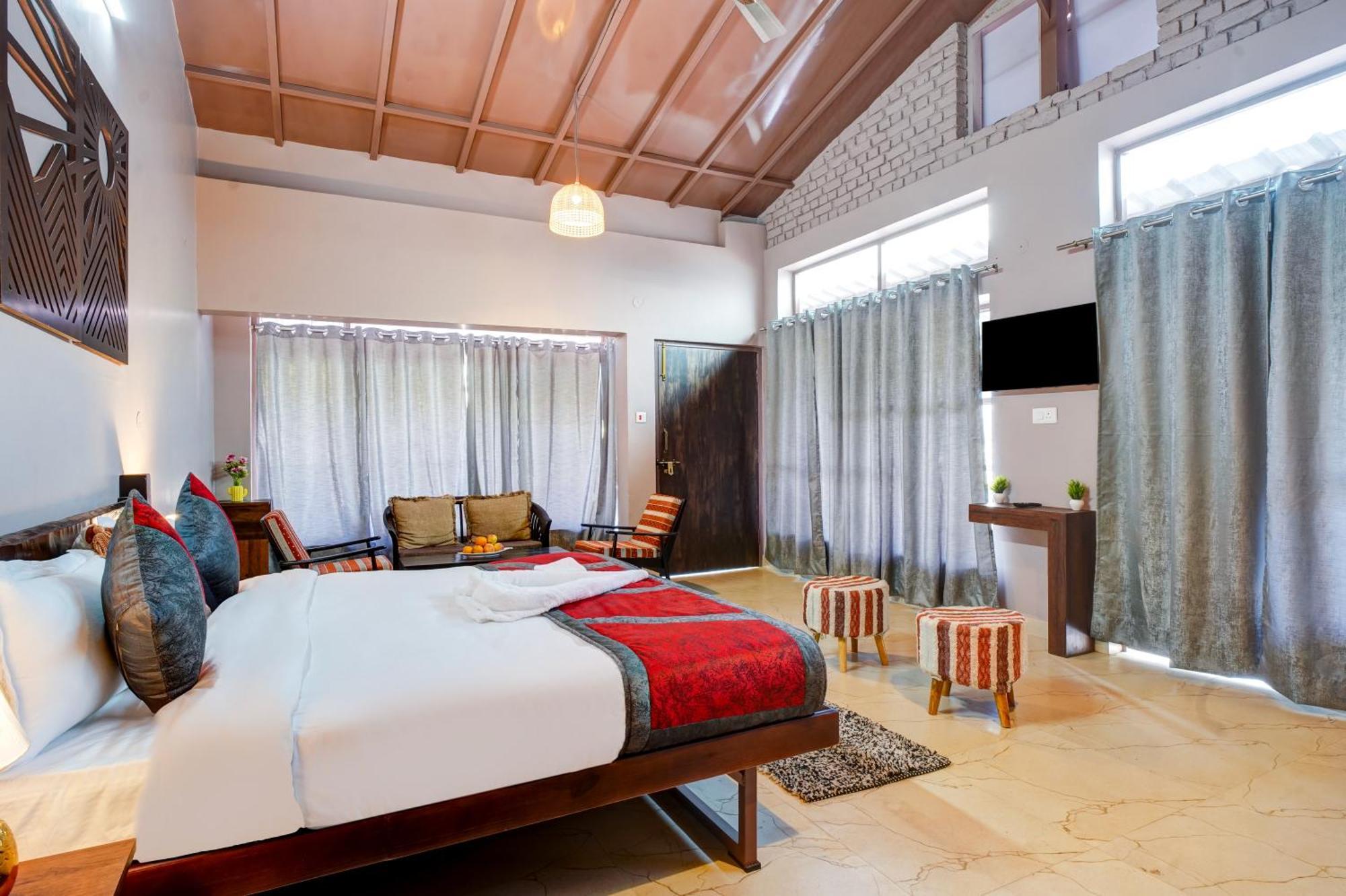 Villa Nature's Vibe - A 4bhk Plum Orchard