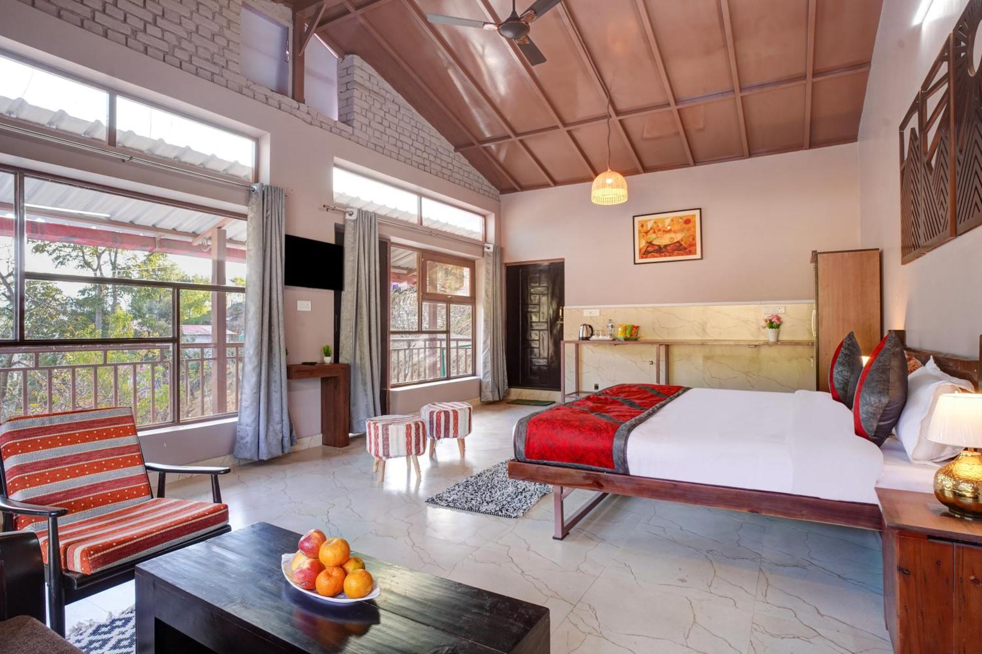 Nature's Vibe - A 4bhk Plum Orchard Mukteshwar