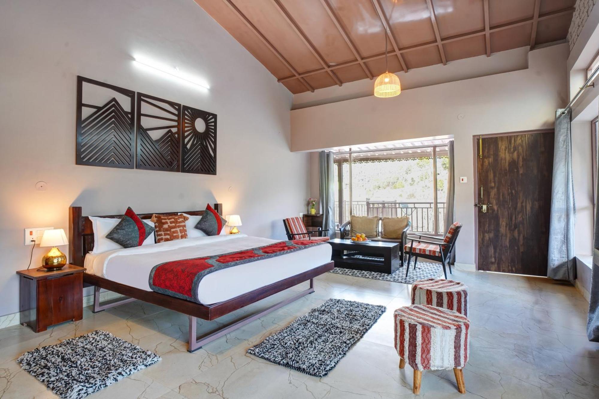 Nature's Vibe - A 4bhk Plum Orchard Villa