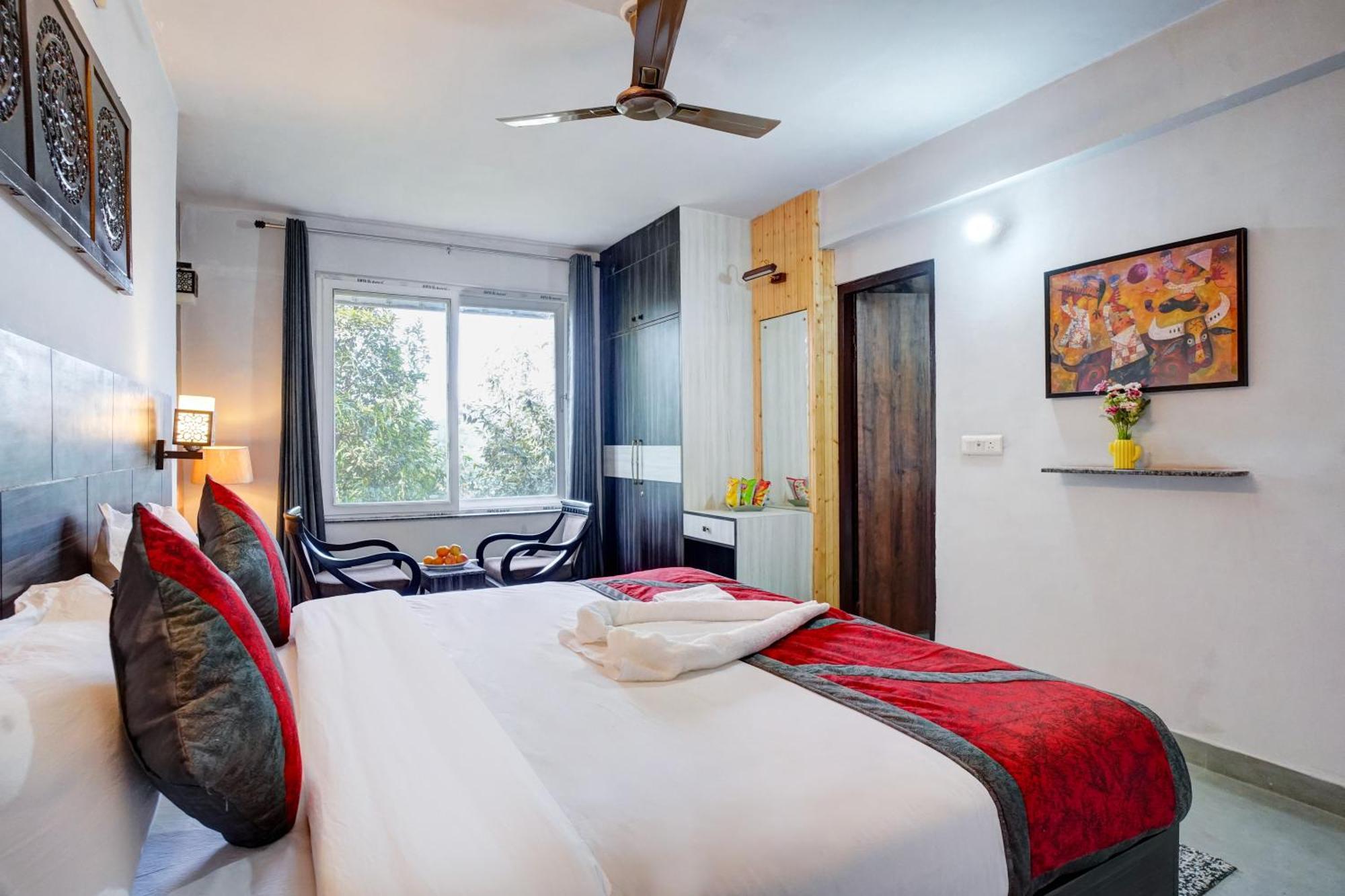Villa Nature's Vibe - A 4bhk Plum Orchard Mukteshwar