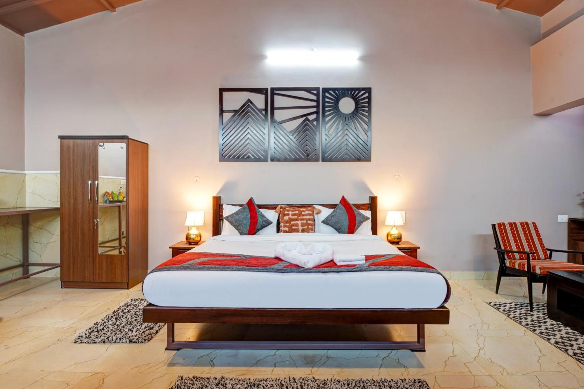 Nature's Vibe - A 4bhk Plum Orchard Villa