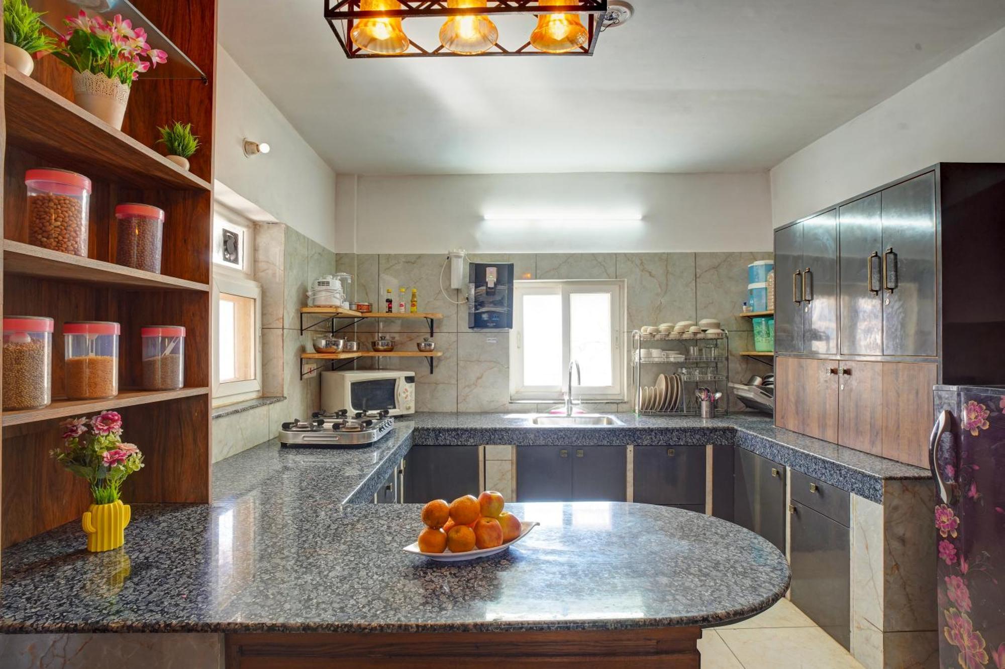 Nature's Vibe - A 4bhk Plum Orchard Mukteshwar