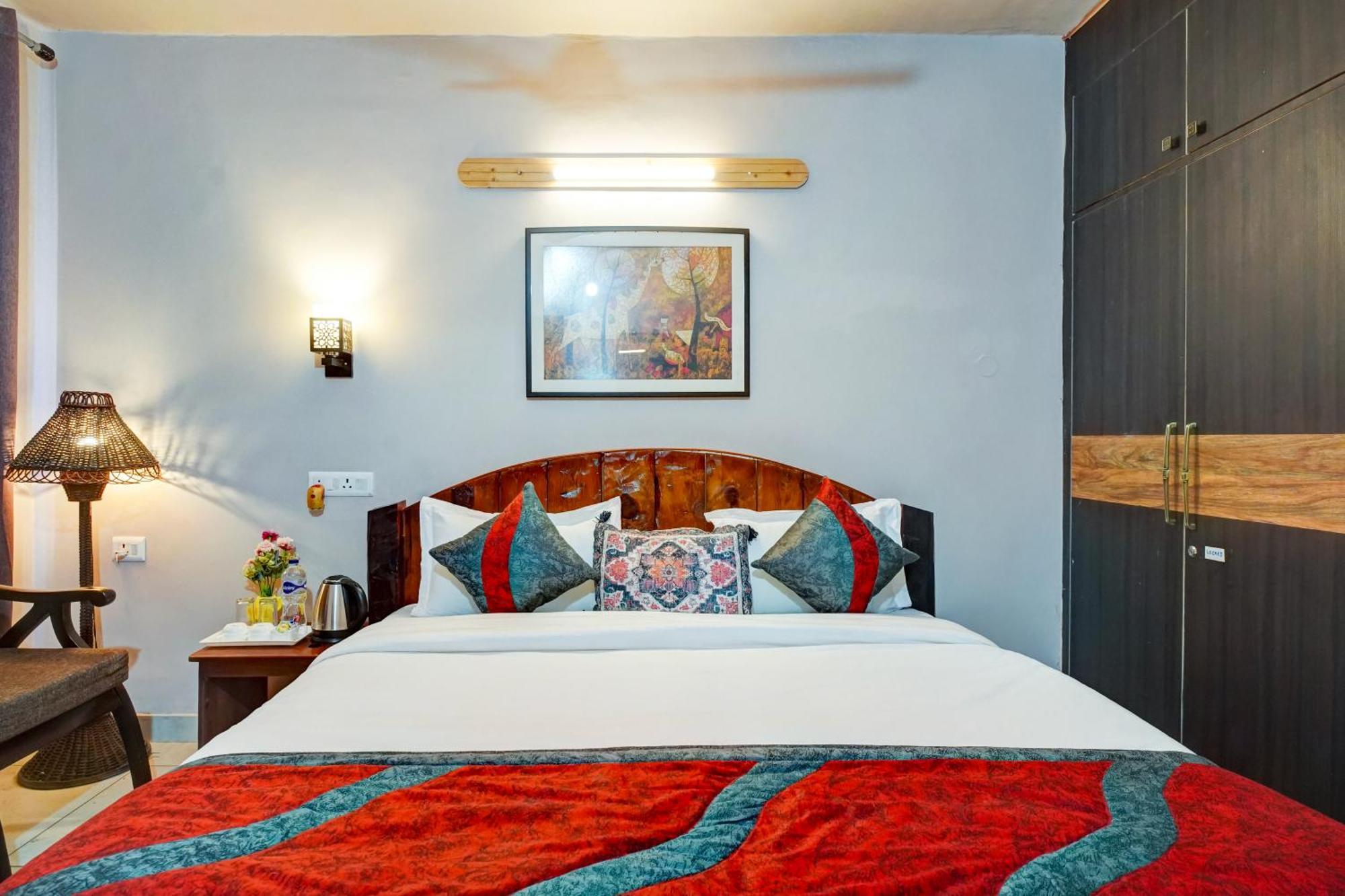 Villa Nature's Vibe - A 4bhk Plum Orchard
