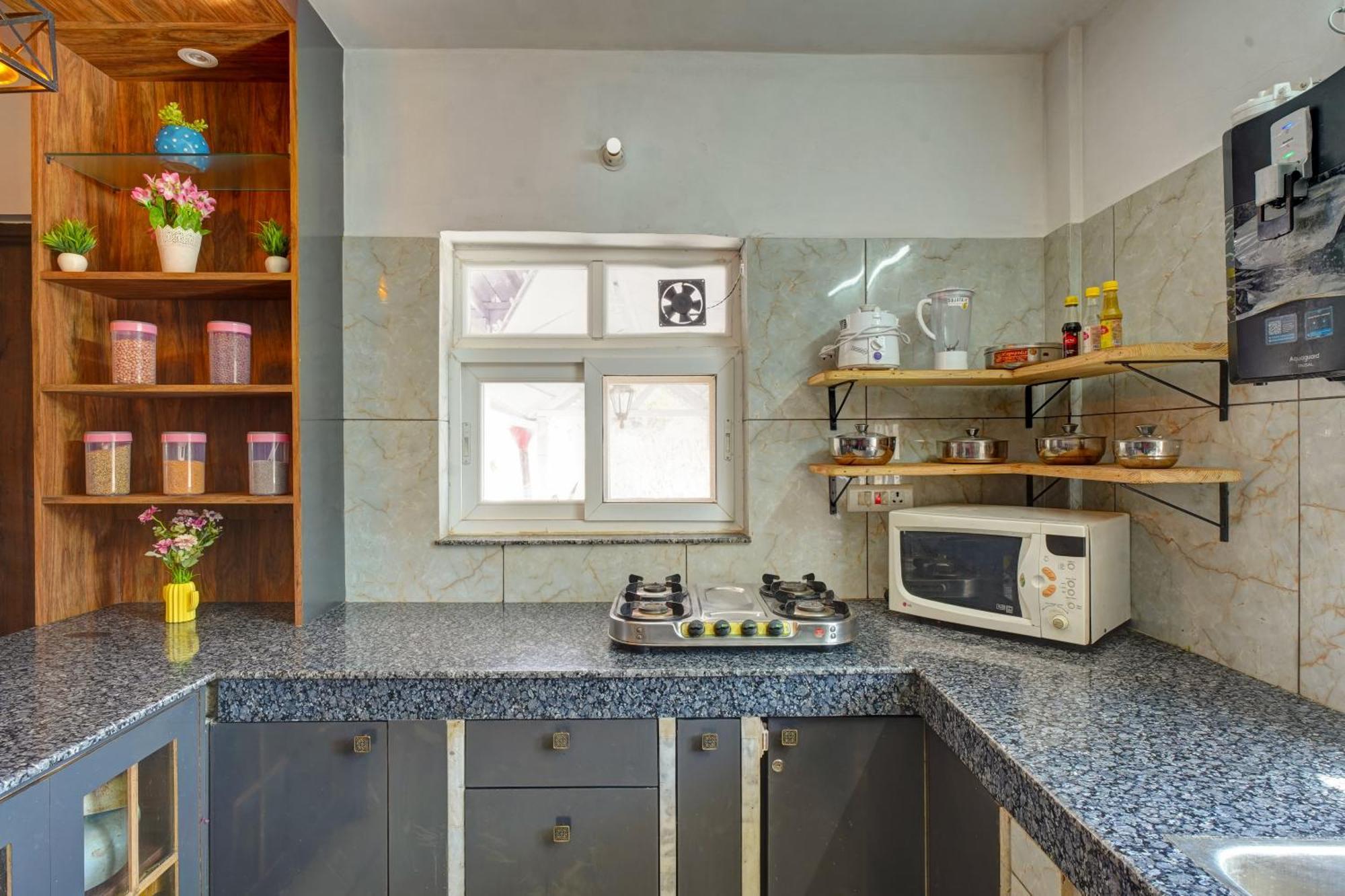 Nature's Vibe - A 4bhk Plum Orchard Mukteshwar