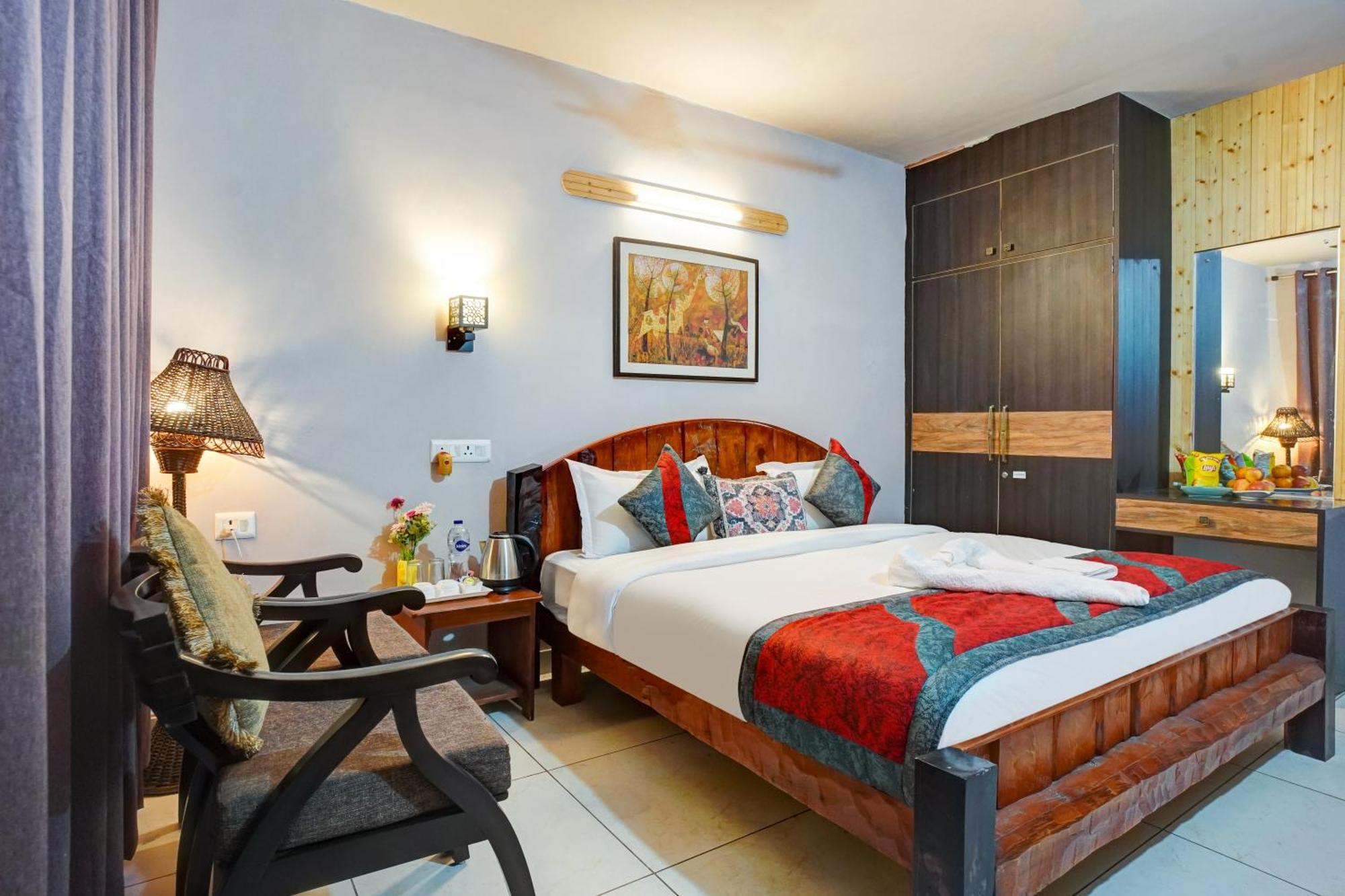 Nature's Vibe - A 4bhk Plum Orchard